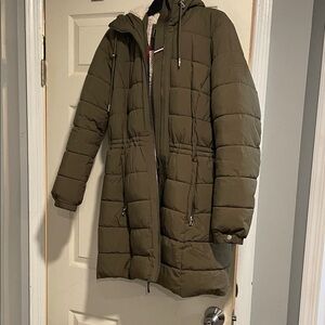 Tommy Hilfiger Women's Olive Puffer Coat